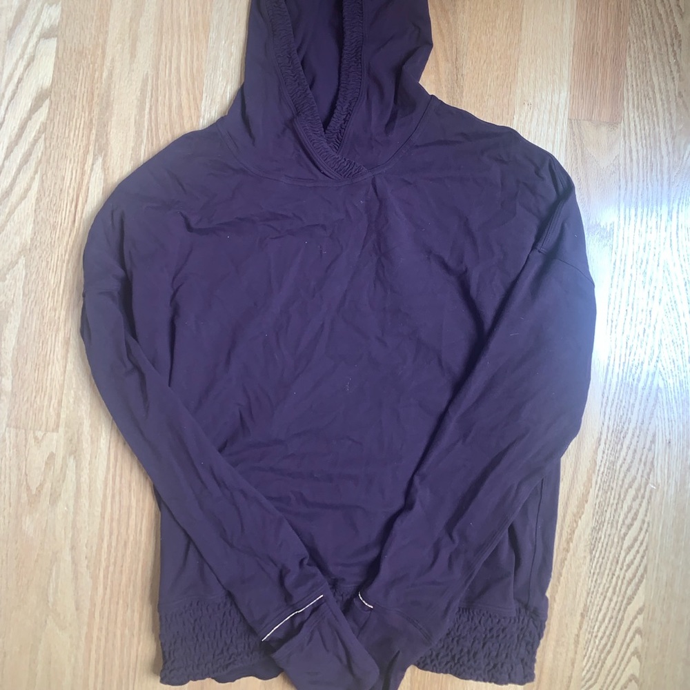 🔮Eggplant purple lululemon hooded pull over